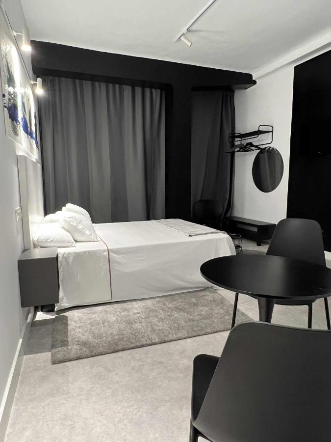 Dama Modern & Luxury Apartment Malaga Exterior photo